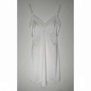 Vanity Fair Vintage Nylon Lace Trim Slip Dress Womens Size 44 Ivory White 90s